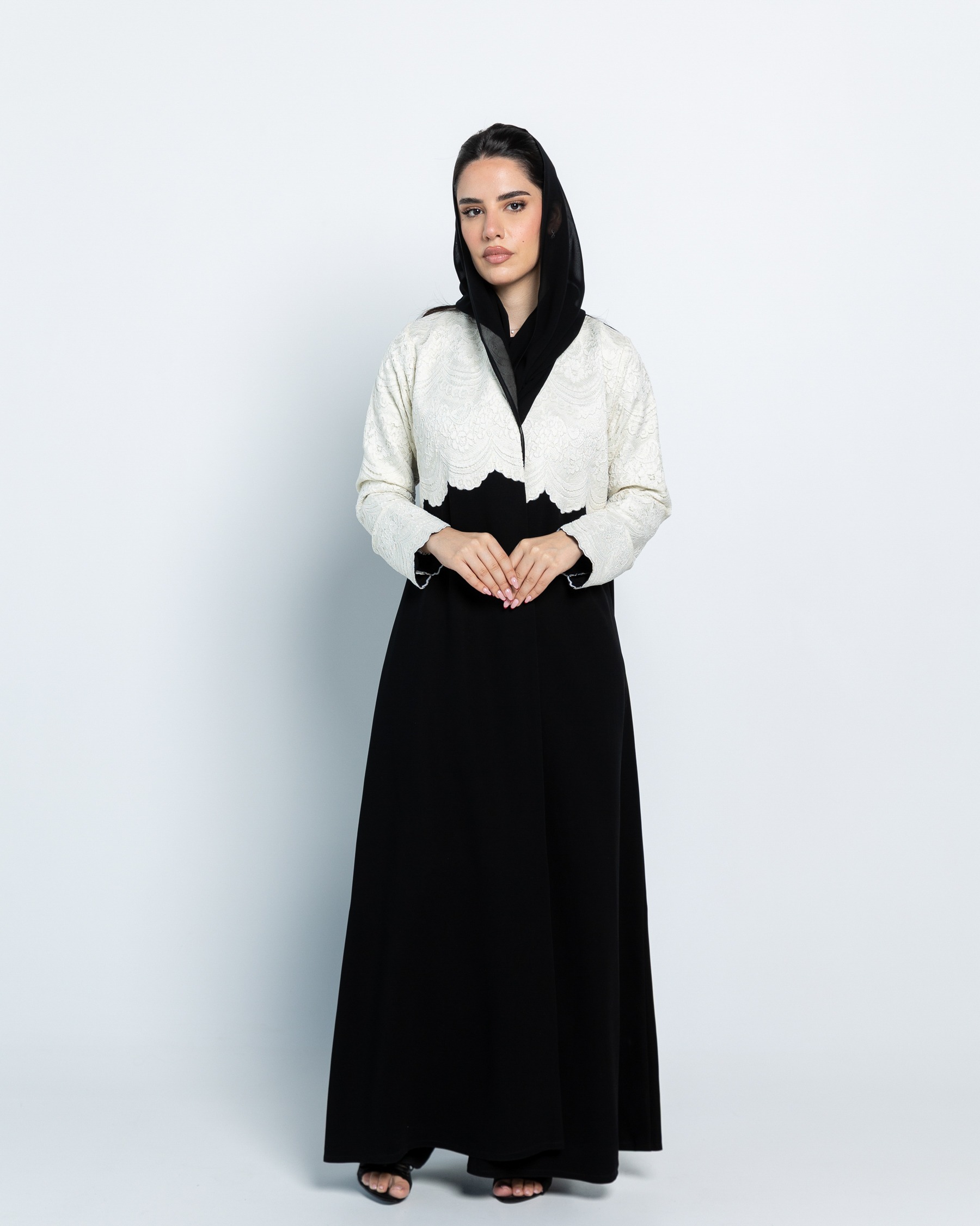 Black & off white crepe abaya