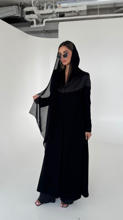 Black crepe & satin abaya